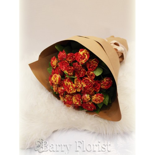 BOU 0058 混色小玫瑰 + 季節性襯花